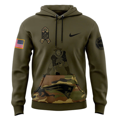 Men New England Patriots Camo 2024 Salute to Service Club Fleece Pullover Hoodie, Salute to Service 2024