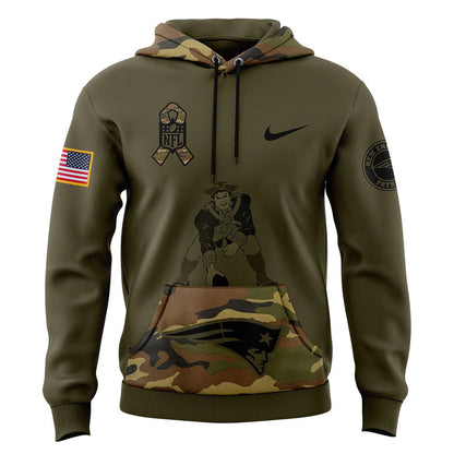 Men New England Patriots Camo 2024 Salute to Service Club Fleece Pullover Hoodie, Salute to Service 2024