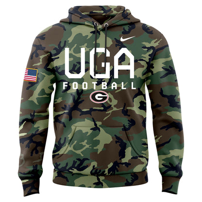 Georgia Bulldogs Football Camo 2024 Salute to Service Club Fleece Pullover Hoodie